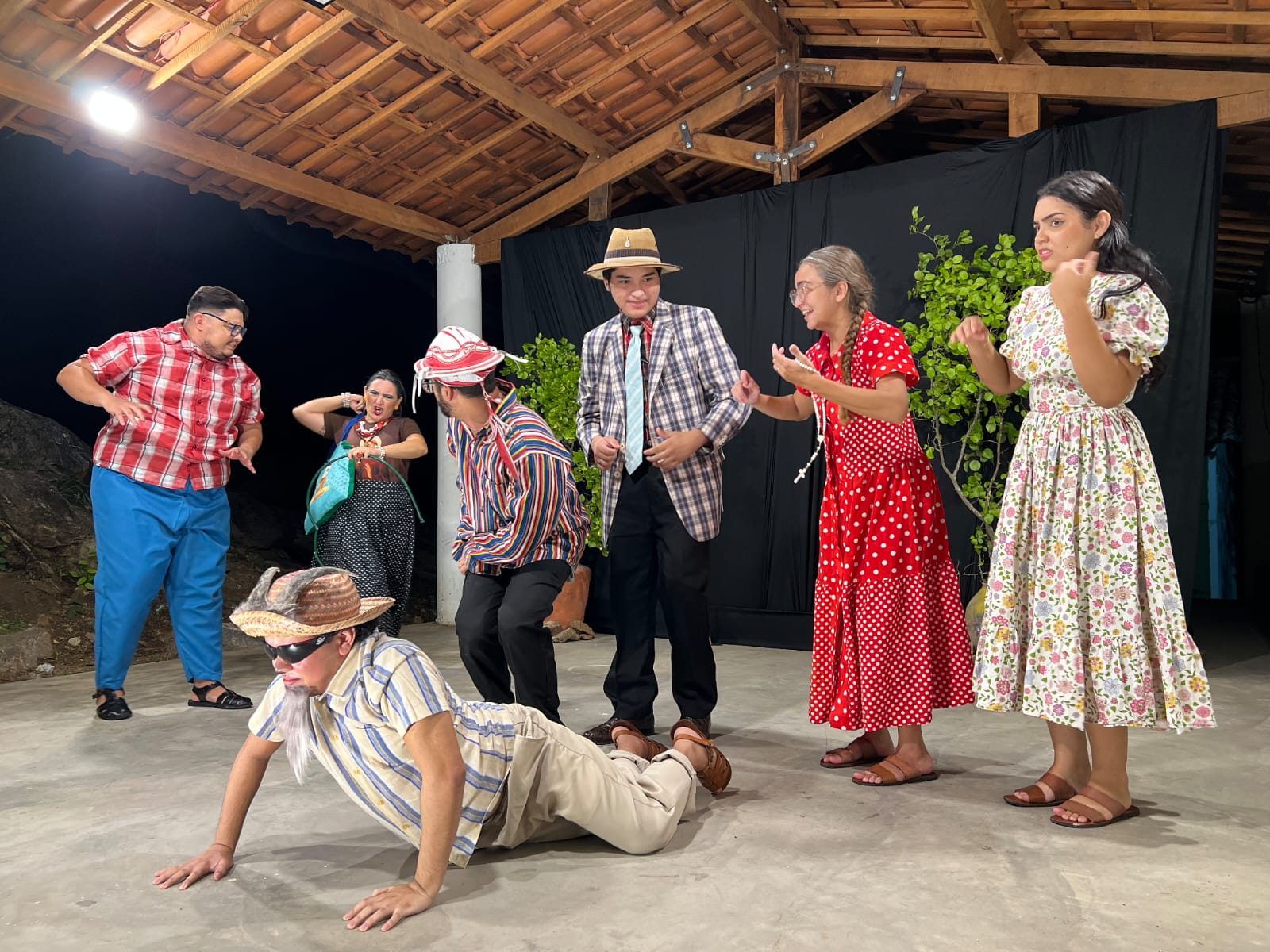 Resenha da peça "A Moça e o Bode" de Walden Luiz